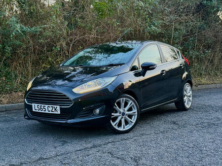 FORD FIESTA 1.0 T EcoBoost Titanium X